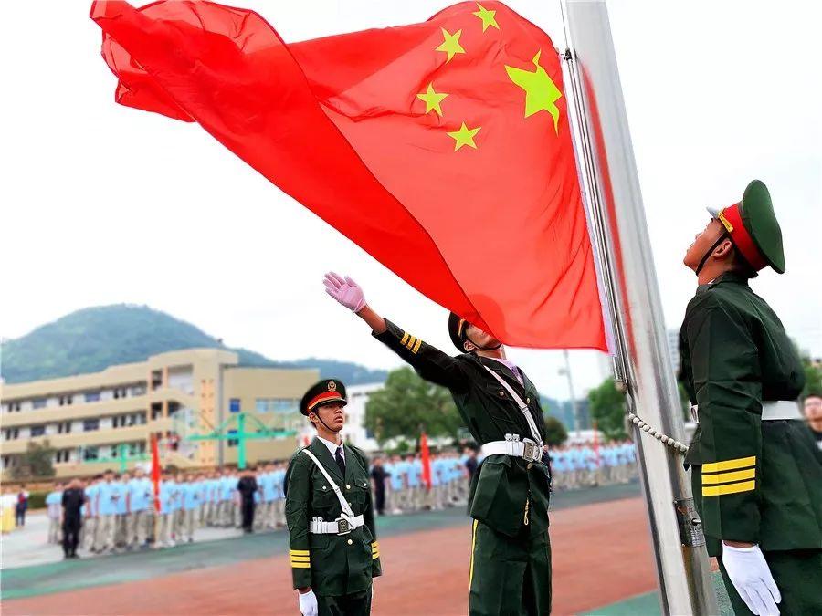 地𥔵场的强弱受什么影响？游戏画面